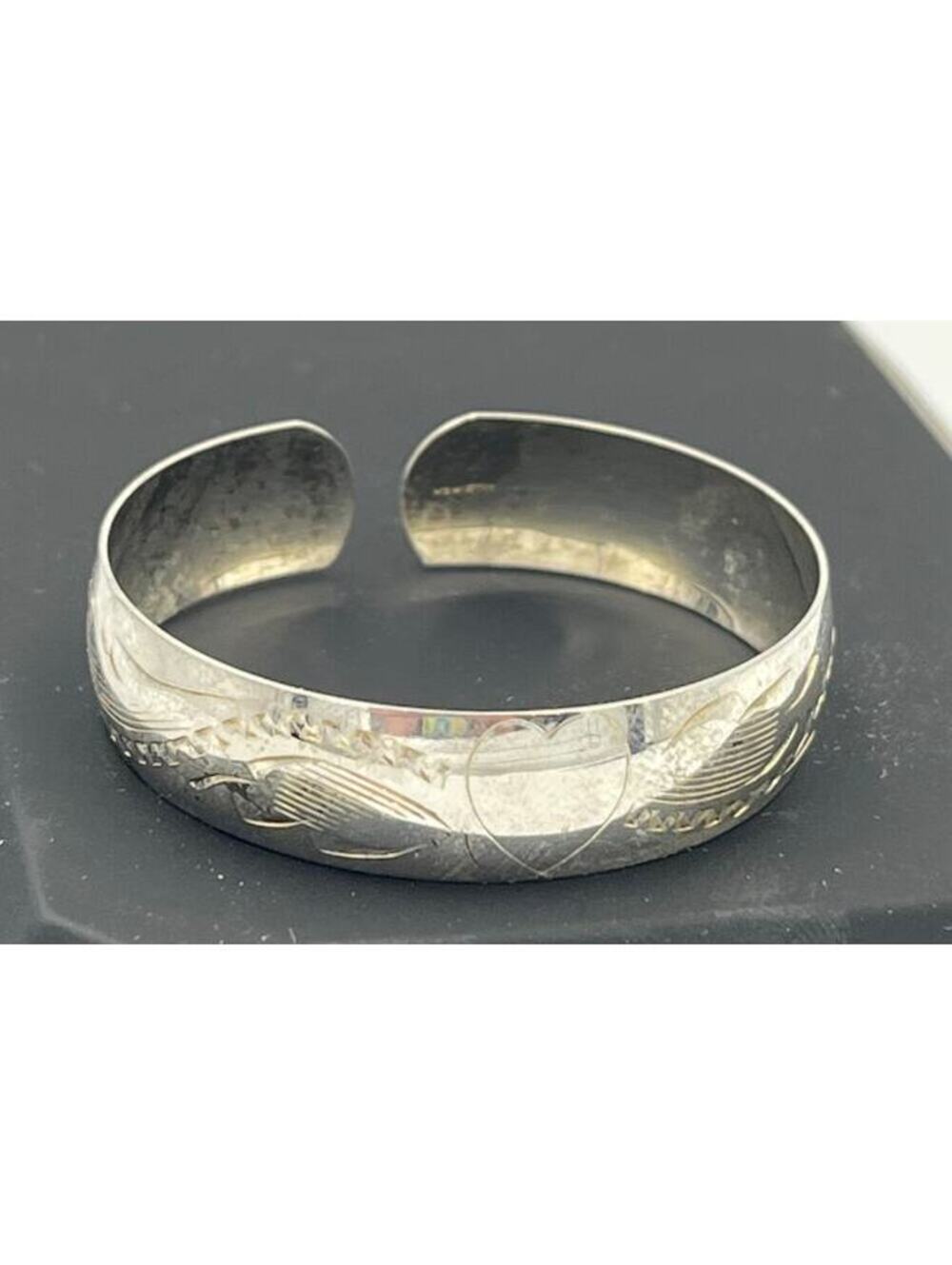 Vintage Sterling Silver 925 Baby Child Cuff Bracelet - heart motif | engraved sc